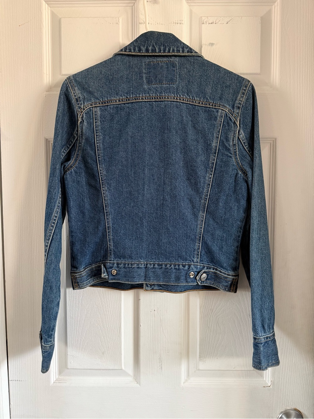 Levi's Women's Medium Blue Denim Trucker Jacket - Picture 3 of 7